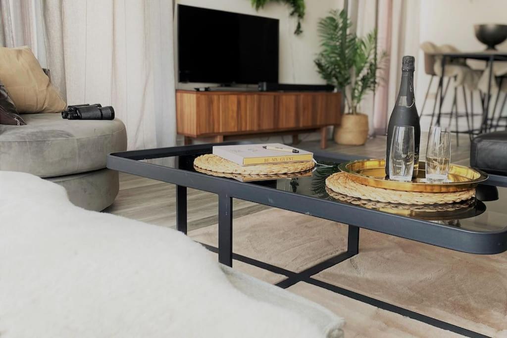 The Pad By The Beach Penthouse Apartment With Sunset And City Views 본머스 외부 사진