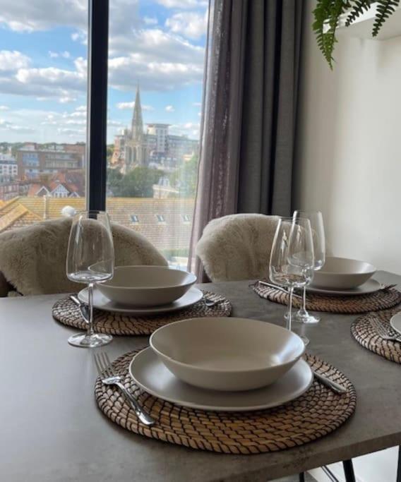 The Pad By The Beach Penthouse Apartment With Sunset And City Views 본머스 외부 사진